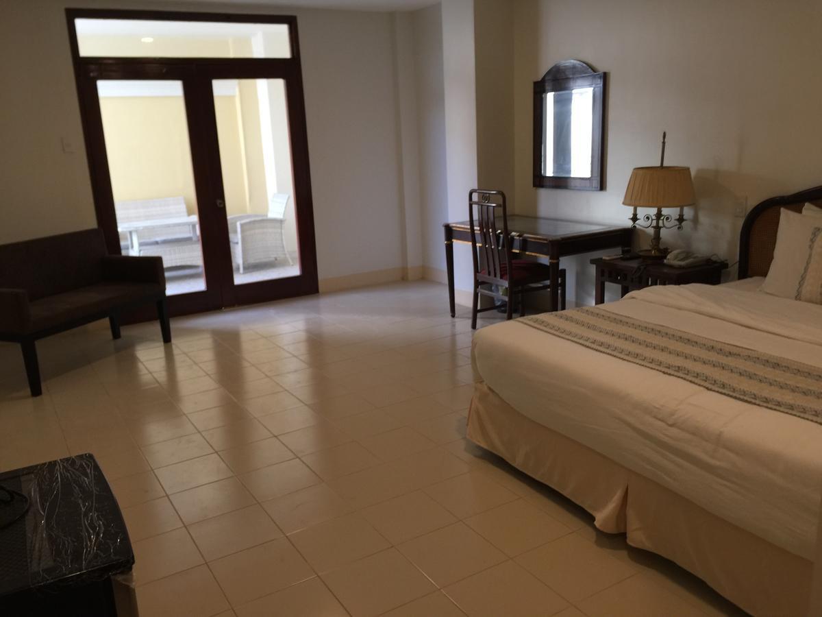 Metro Vigan Inn Buitenkant foto